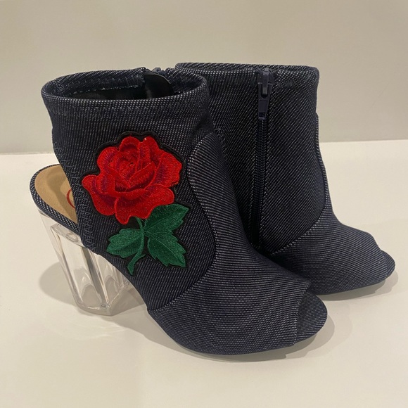 DELICIOUS clear heel denim with rose heels - Picture 4 of 8